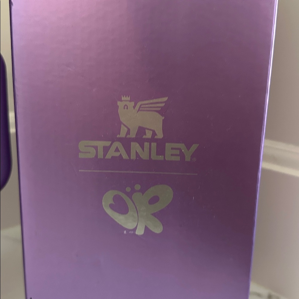 NIB! Stanley Olivia Rodrigo Limited Edition 40 oz Tumbler - Picture 3 of 3
